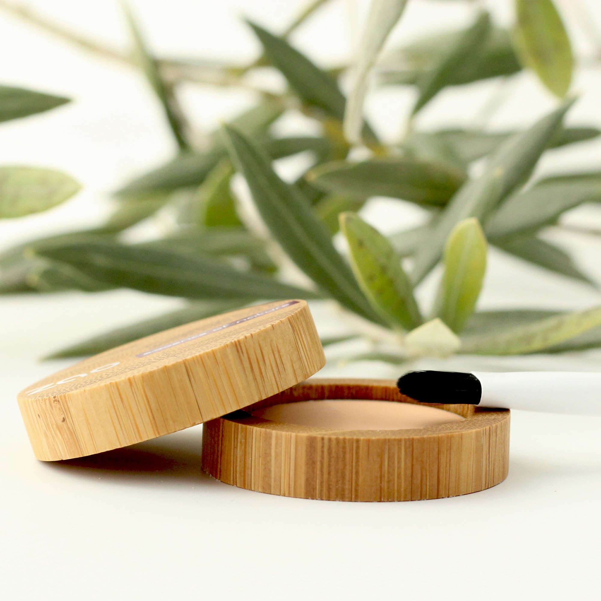 основа-за-сенки-био-натурални-сенки-zao-organic основа за сенки