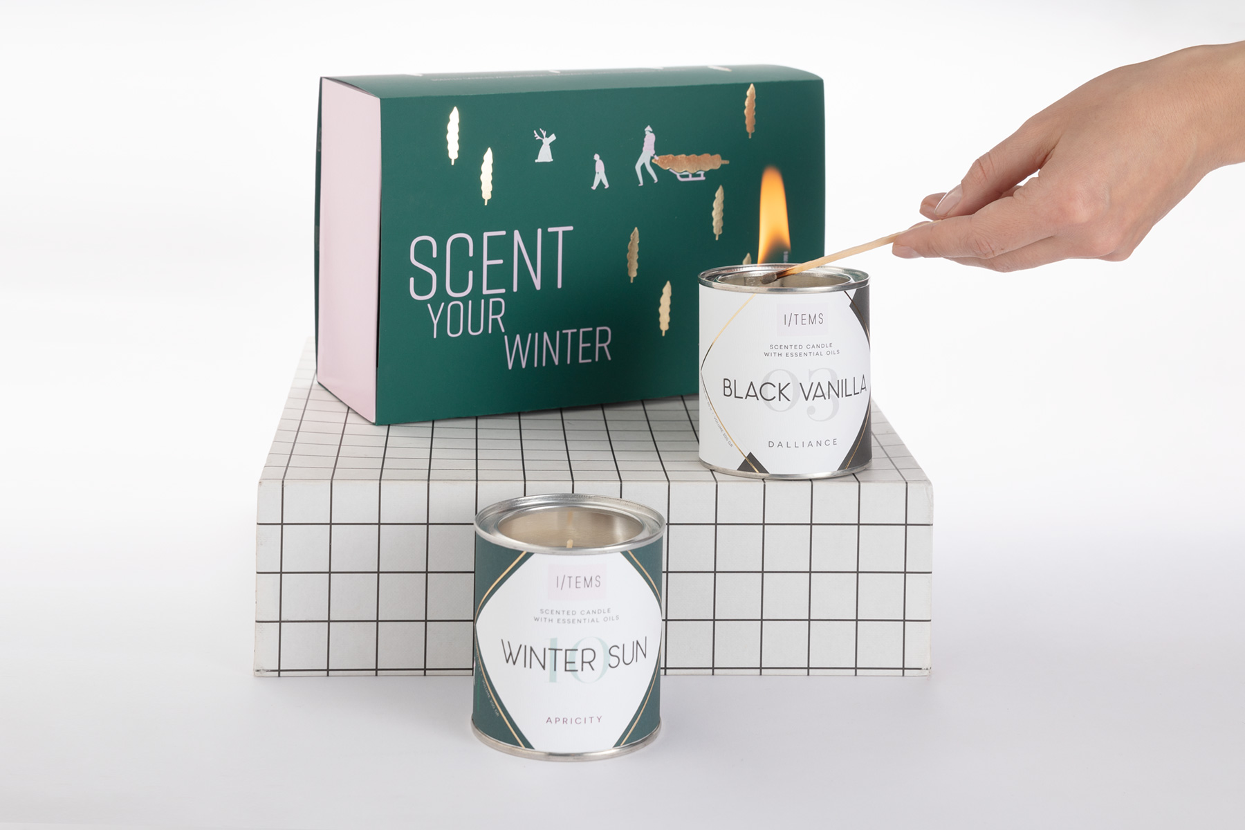 СЕТ-ОТ-ДВЕ-СВЕЩИ-С-МАСЛА-SCENT-YOUR-WINTER-ITEMS-odonata СЕТ ОТ ДВЕ СВЕЩИ С ЕТЕРИЧНИ МАСЛА – SCENT YOUR WINTER – I/TEMS