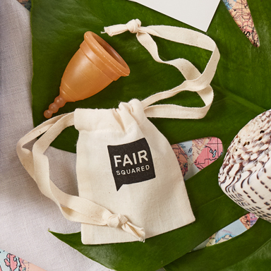 period_cup-fair-squared-odonata Натурална менструална чашка от естествена гума - Fair Squared