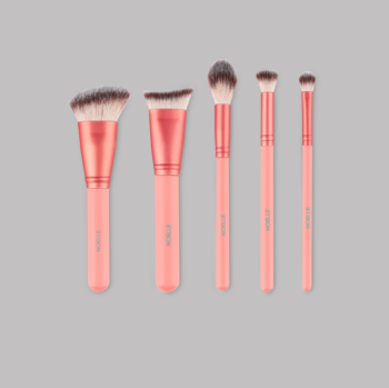 Комплект четки за грим NOELLE highlight&contour 5/1